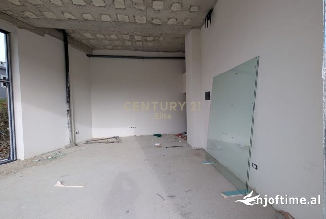 Ambient biznesi ne shitje 1+1 ne Tirane - 445,000 Euro