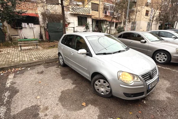 Auto in Vendita a Tirana, Volkswagen, 2006 gasoline-gas,Kambio Manual Pagamento 200,000  Leke.