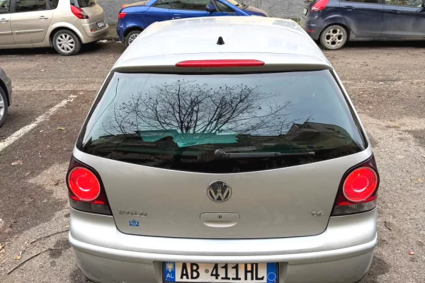 Auto in Vendita a Tirana, Volkswagen, 2006 gasoline-gas,Kambio Manual Pagamento 200,000  Leke.