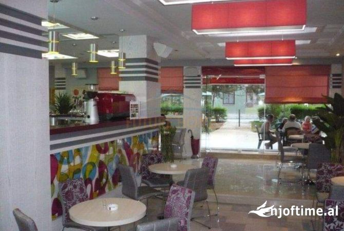 Shitet, Ambjent Biznesi, Pallati me Shigjeta, Tirane