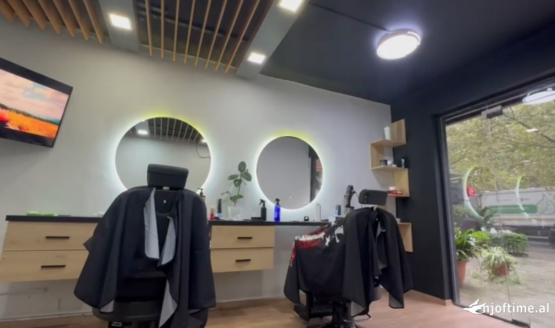 Barber sallon me qira ne Ali Demi