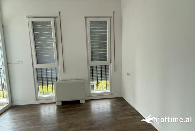 Business Property for Rent 3+1 in Tirana - 800 Euro
