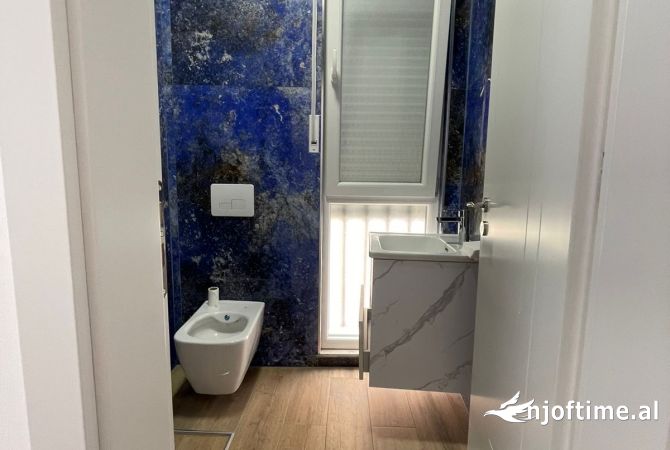 JEPET AMBIENT ZYRE ME QIRA 2+1