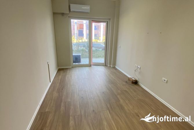 Ambient biznesi me qira ne Ali Demi