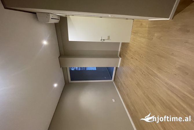 ZYRE ME QIRA - RR. KAVAJES PRANE XHAMISE