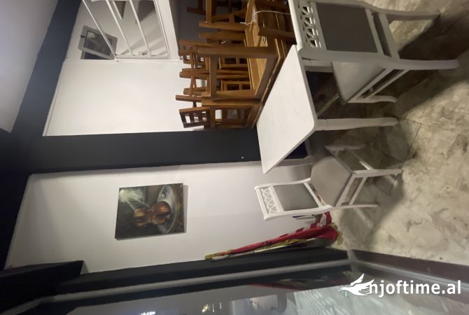 Ambiente Commerciale in Affitto 2+1 a Tirana - 1,500 Euro