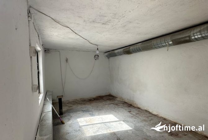 Jepet magazine 2 kate ne Kombinat