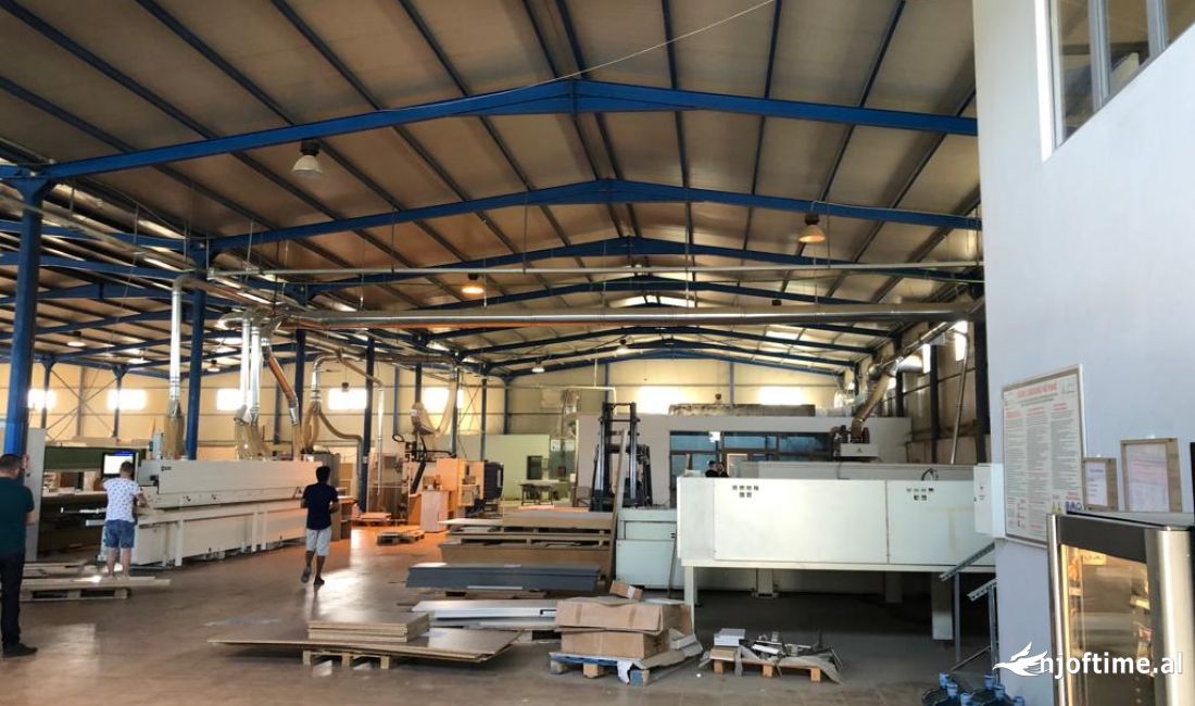 Jepet Kapanon me qira te Autostrada Tirane Durres 