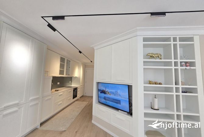 Shtepi ne shitje Apartament ne Tirane, 3+1, Mobilimi E mobiluar, Pagesa 306,001  Euro.