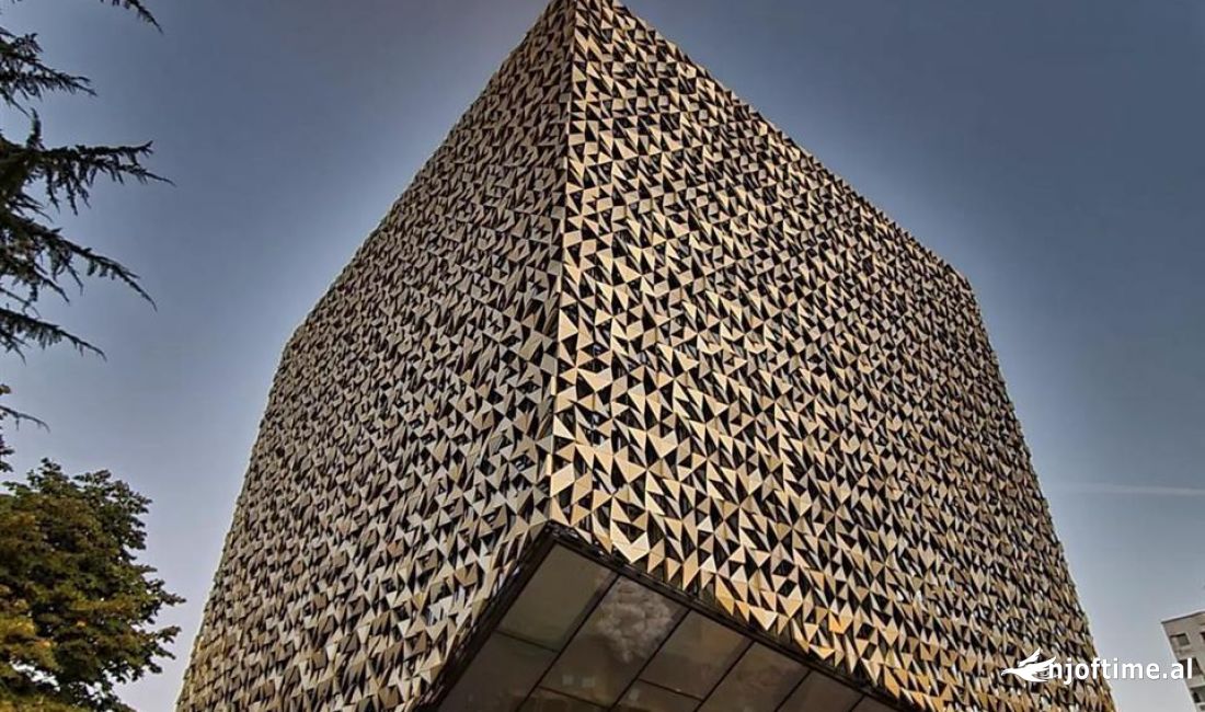 Jepet ambient biznesi me qira te Rainbow Center, ne Bllok!