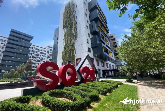 Ambiente Commerciale in Vendita 1+1 a Tirana - 439,999 Euro