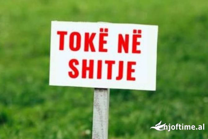 Shitet toke 7400m2 ne Rinas 