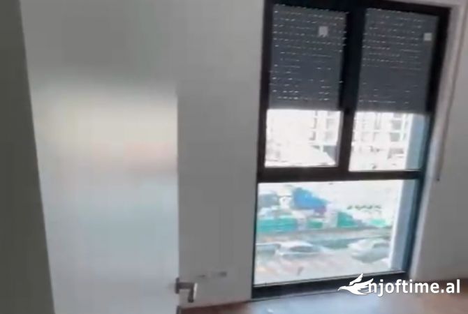 Appartamento in vendita a Tirana 2+1, Vuoto