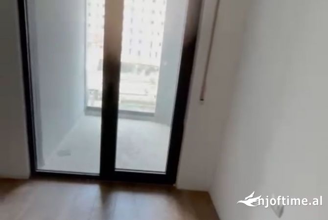 Appartamento in vendita a Tirana 2+1, Vuoto