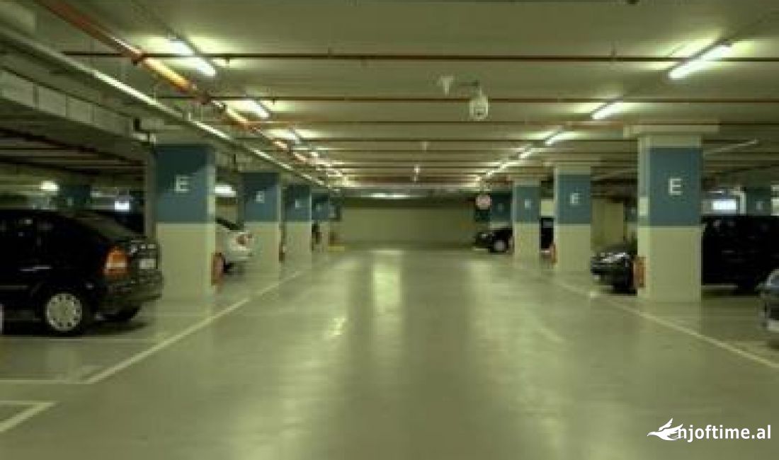 ✨ Shitet Post Parkimi ne Lake View Residence ✨