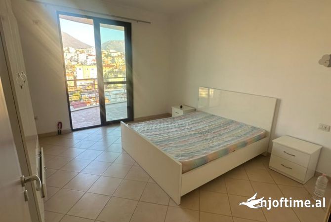 Shtepi ne shitje Apartament ne Tirane, 2+1, Mobilimi E mobiluar, Pagesa 149,999  Euro.