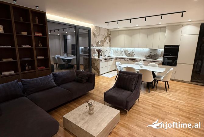 Shtepi me qera Apartament ne Tirane, 3+1, Mobilimi E mobiluar, Pagesa 1,999  Euro.