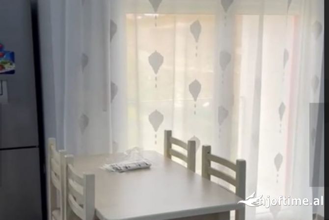 Shtepi ne shitje Apartament ne Tirane, 1+1, Mobilimi E mobiluar, Pagesa 95,000  Euro.