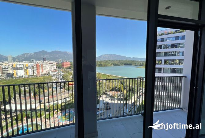 Ambiente Commerciale in Affitto 2+1 a Tirana - 1,300 Euro