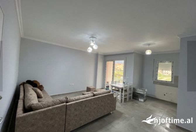 Shtepi ne shitje Apartament ne Tirane, 1+1, Mobilimi E mobiluar, Pagesa 97,990  Euro.