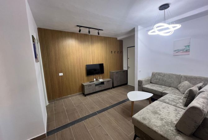 Shtepi me qera Apartament ne Tirane, 1+1, Mobilimi E mobiluar, Pagesa 500  Euro.