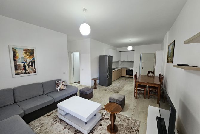 Shtepi me qera Apartament ne Tirane, 2+1, Mobilimi E mobiluar, Pagesa 700  Euro.
