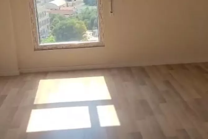 Shtepi me qera Apartament ne Tirane, 1+1, Mobilimi Bosh, pa mobiluar, Pagesa 450  Euro.