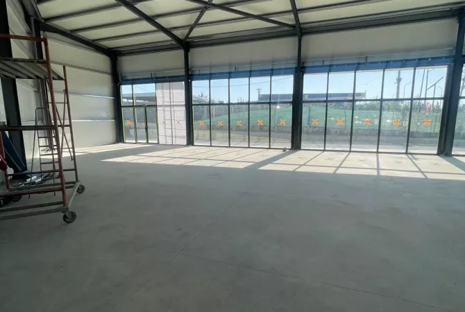 Business Property for Rent 4+1 in Tirana - 1,600 Euro