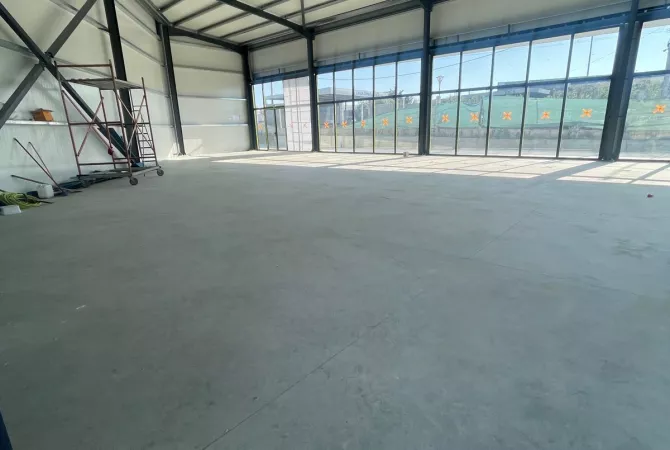 Business Property for Rent 4+1 in Tirana - 1,600 Euro