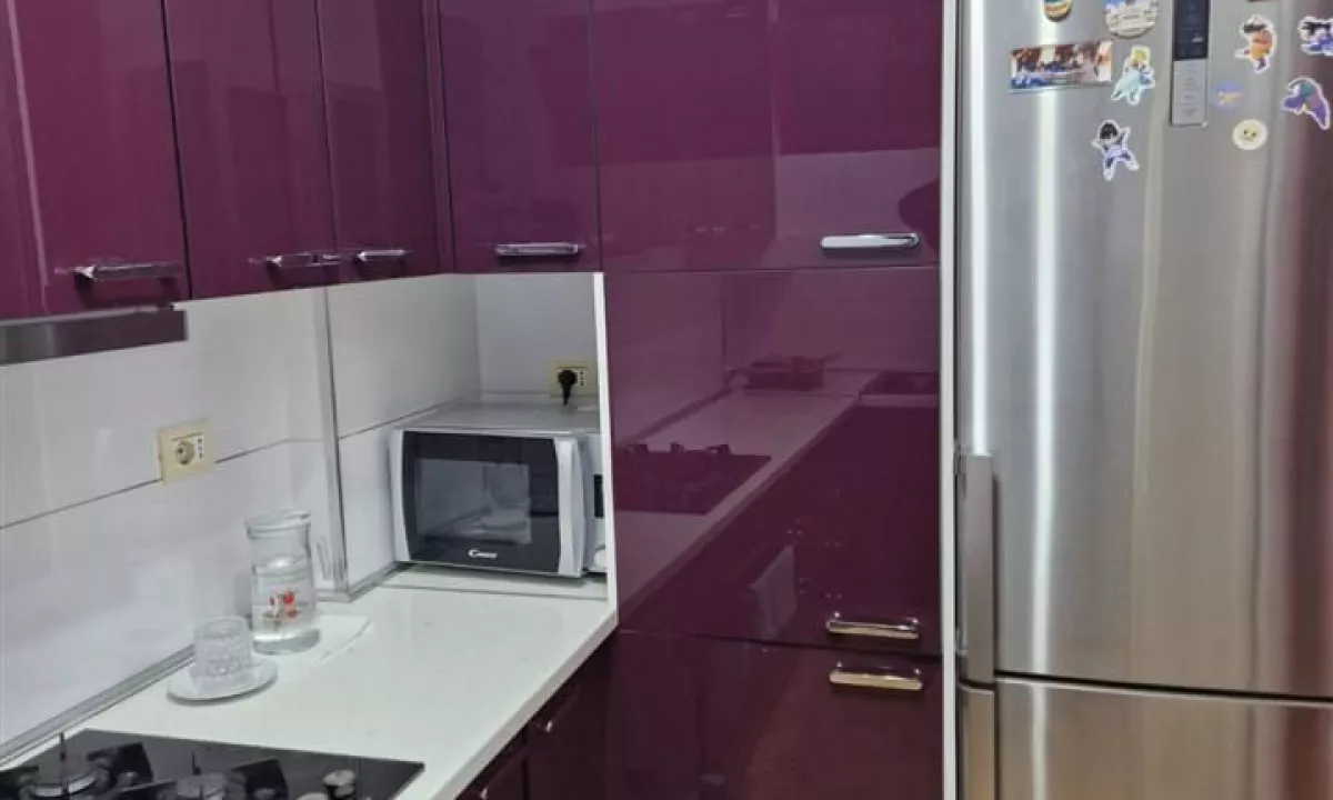 Appartamento in affitto a Tirana 3+1, Arredato