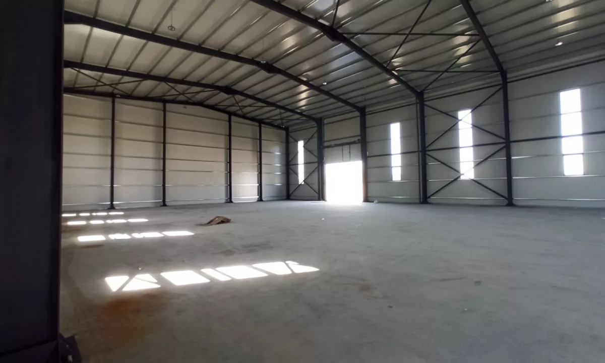 🏭 Kapanon  500 m2 me Qira – Autostrada Tirane–Durres