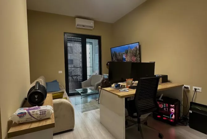 Shtepi ne shitje Apartament ne Tirane, 1+1, Mobilimi Bosh, pa mobiluar, Pagesa 197,120  Euro.