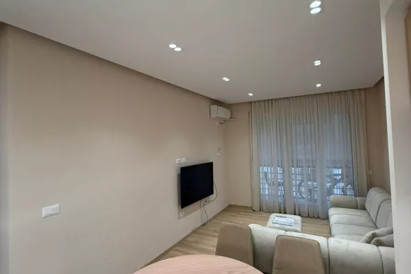 Shtepi me qera Apartament ne Tirane, 2+1, Mobilimi E mobiluar, Pagesa 905  Euro.