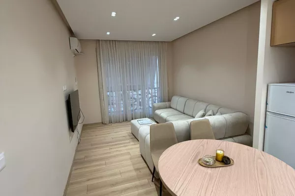Shtepi me qera Apartament ne Tirane, 2+1, Mobilimi E mobiluar, Pagesa 905  Euro.