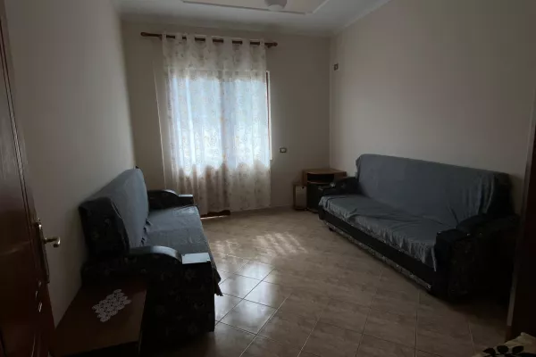 Shtepi me qera Apartament ne Tirane, 2+1, Mobilimi E mobiluar, Pagesa 500  Euro.