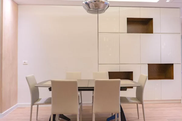 Shtepi me qera Apartament ne Tirane, 2+1, Mobilimi E mobiluar, Pagesa 850  Euro.