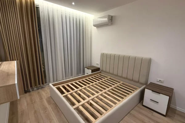 📍 Shitet Apartament 1+1 – Rruga Fortuzi, pranë Qendrës, Tiranë