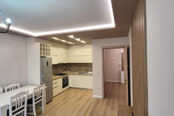 Shtepi me qera Apartament ne Tirane, 1+1, Mobilimi E mobiluar, Pagesa 551  Euro.