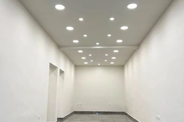 Business Property in Sale 1+1 in Tirana - 470,009 Euro