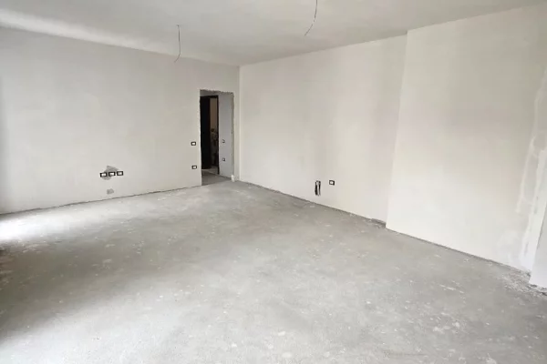 Shtepi ne shitje Apartament ne Tirane, 2+1, Mobilimi Bosh, pa mobiluar, Pagesa 212,239  Euro.