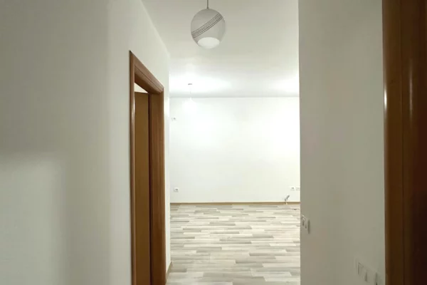 Shtepi ne shitje Apartament ne Tirane, 2+1, Mobilimi Bosh, pa mobiluar, Pagesa 132,009  Euro.