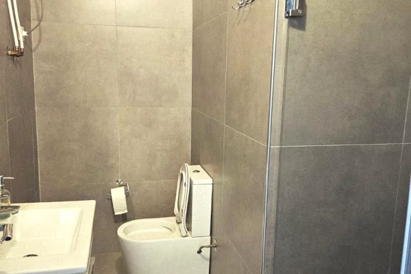 Appartamento in vendita a Tirana 6+1, Arredato