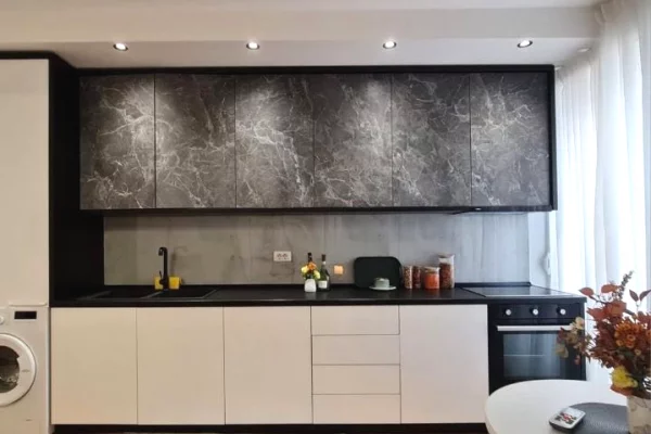 Shtepi ne shitje Apartament ne Tirane, Garsoniere, Mobilimi E mobiluar, Pagesa 82,009  Euro.