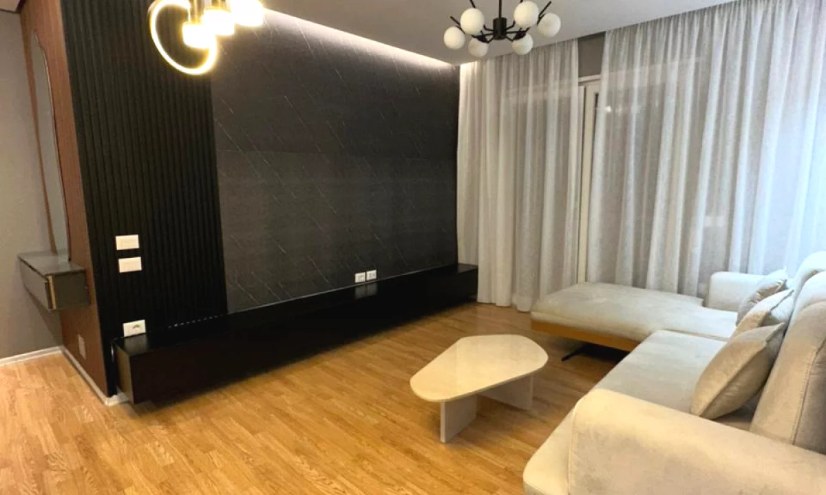 Shtepi me qera Apartament ne Tirane, 2+1, Mobilimi E mobiluar, Pagesa 1,209  Euro.