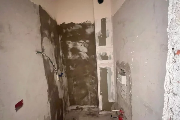 Appartamento in vendita a Tirana 2+1, Vuoto