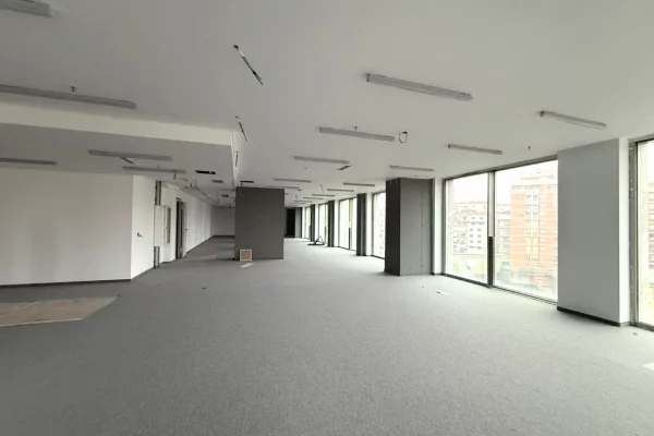 Zyre OPEN SPACE me Qira 1,547 m2– Downtown One, Tirane 🏙️