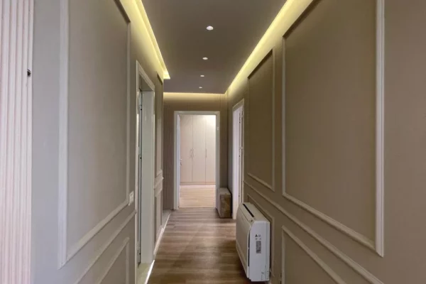 Shtepi ne shitje Apartament ne Tirane, 2+1, Mobilimi E mobiluar, Pagesa 253,210  Euro.