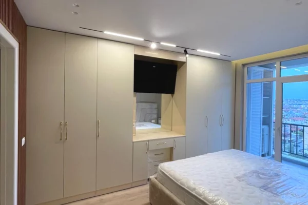Shtepi ne shitje Apartament ne Tirane, 2+1, Mobilimi E mobiluar, Pagesa 253,210  Euro.