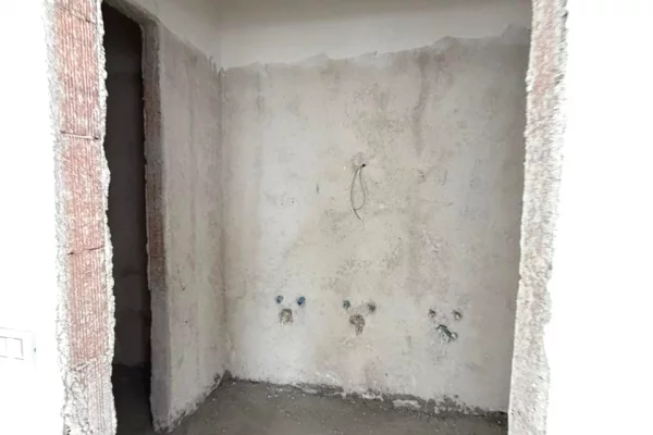 Ambient biznesi me qera 1+1 ne Tirane - 4,000 Euro