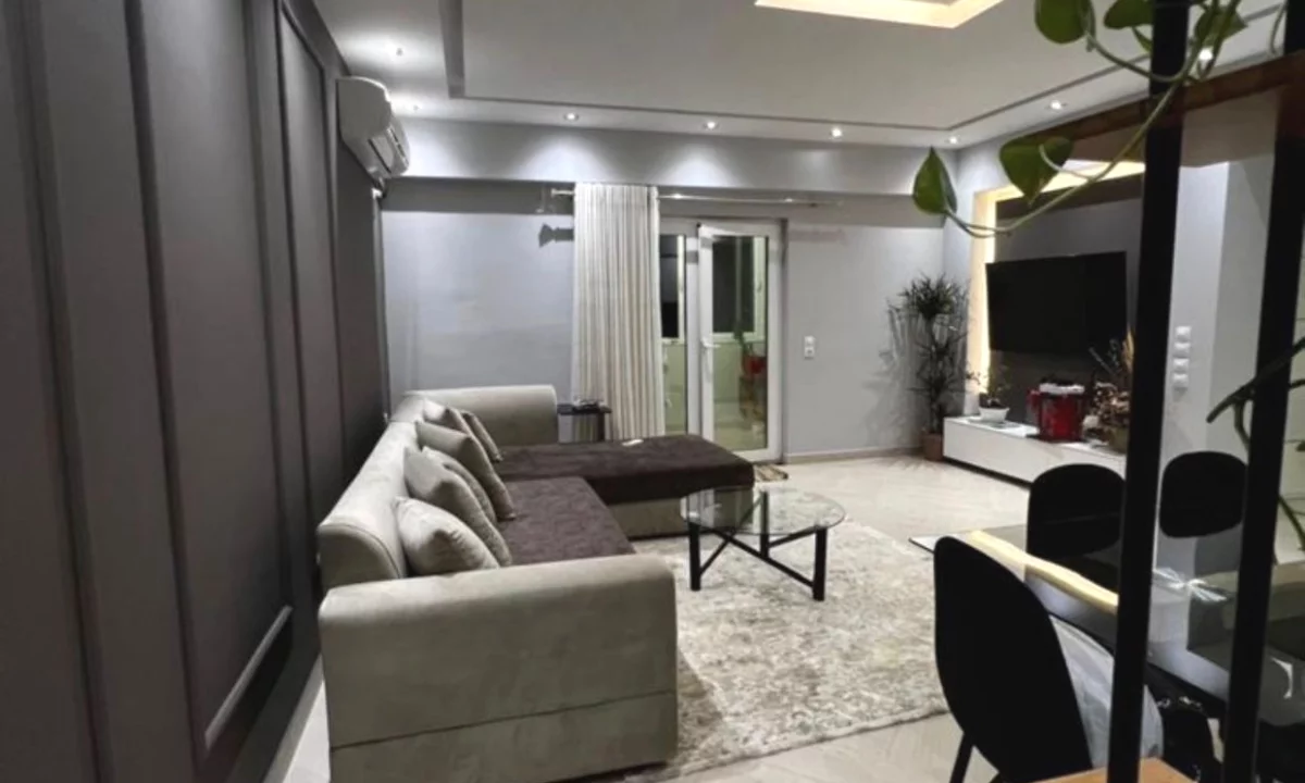 Appartamento in affitto a Tirana 2+1, Arredato